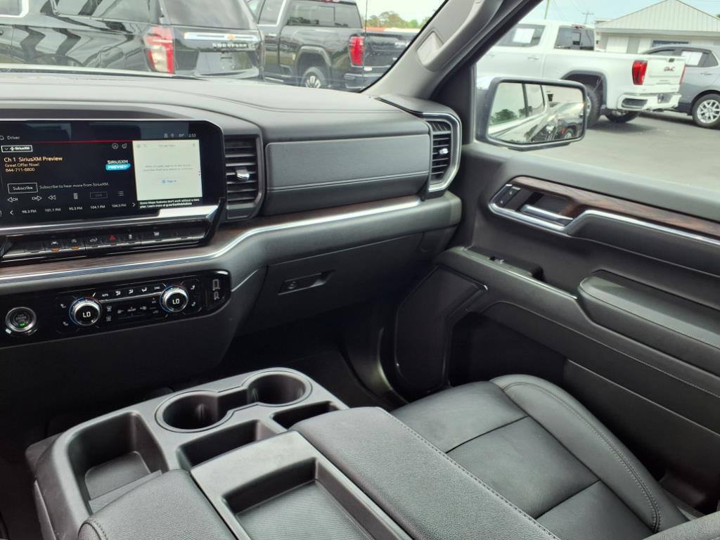 2024 Gmc Sierra 1500 SLT photo 11