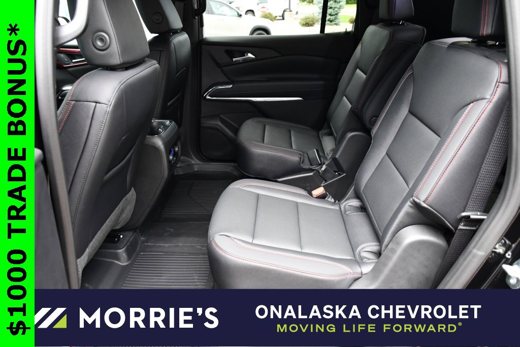 2026 Chevrolet Traverse Z71 photo 3