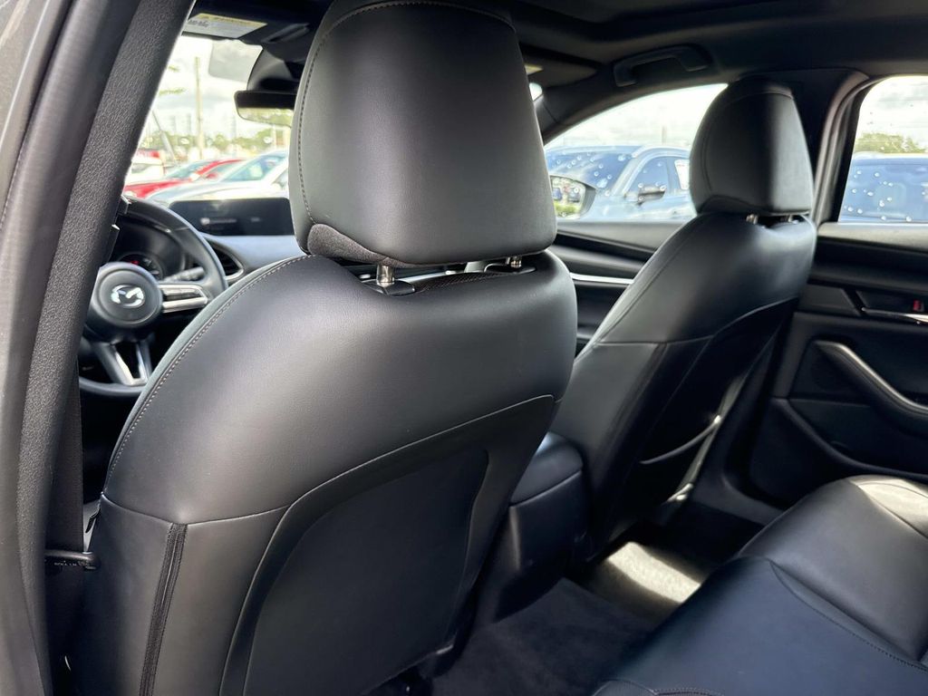2023 Mazda Mazda3 2.5 s Premium photo 12