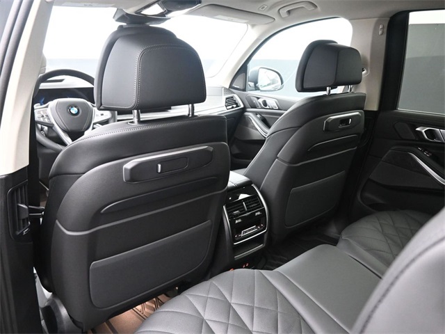 2026 Bmw X7 xDrive40i photo 2