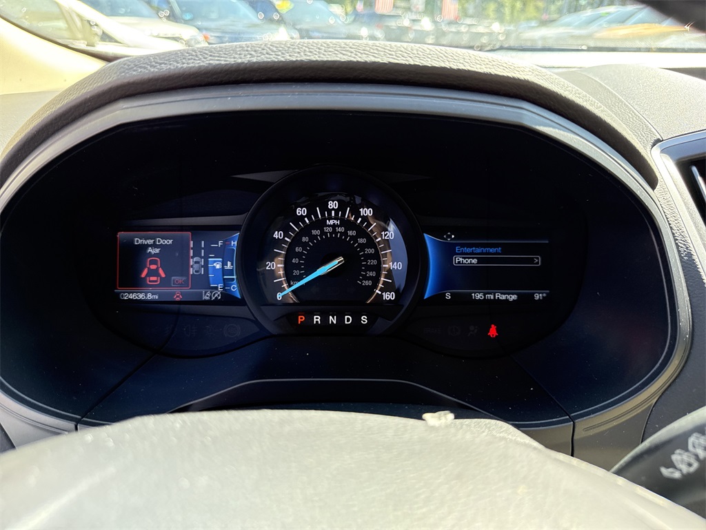2022 Ford Edge SEL photo 27