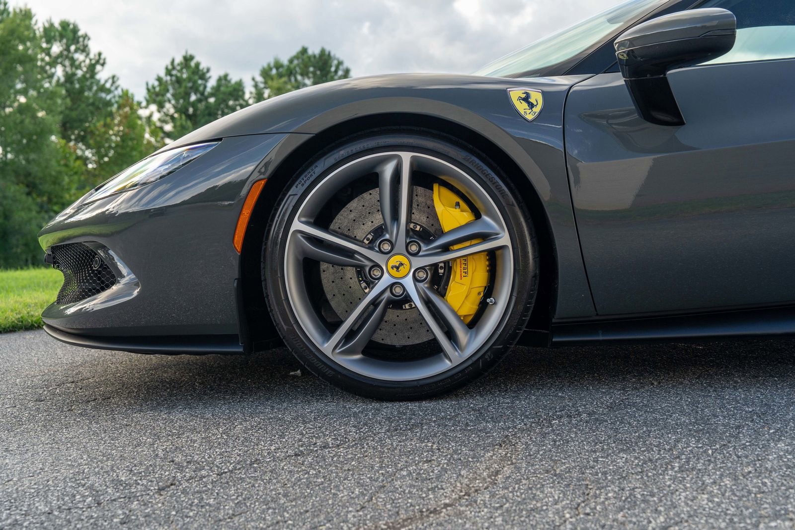 2023 Ferrari 296 GTB Base photo 9