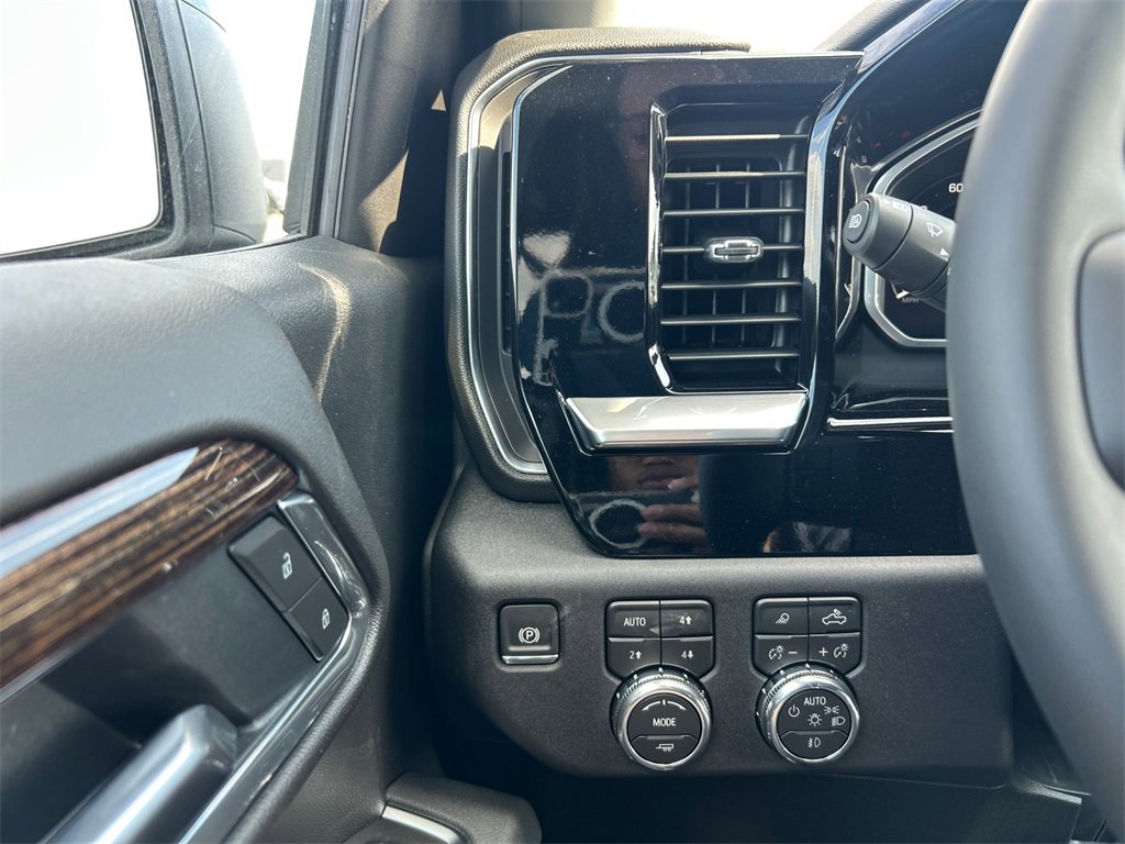 2026 GMC SIERRA - Image 18