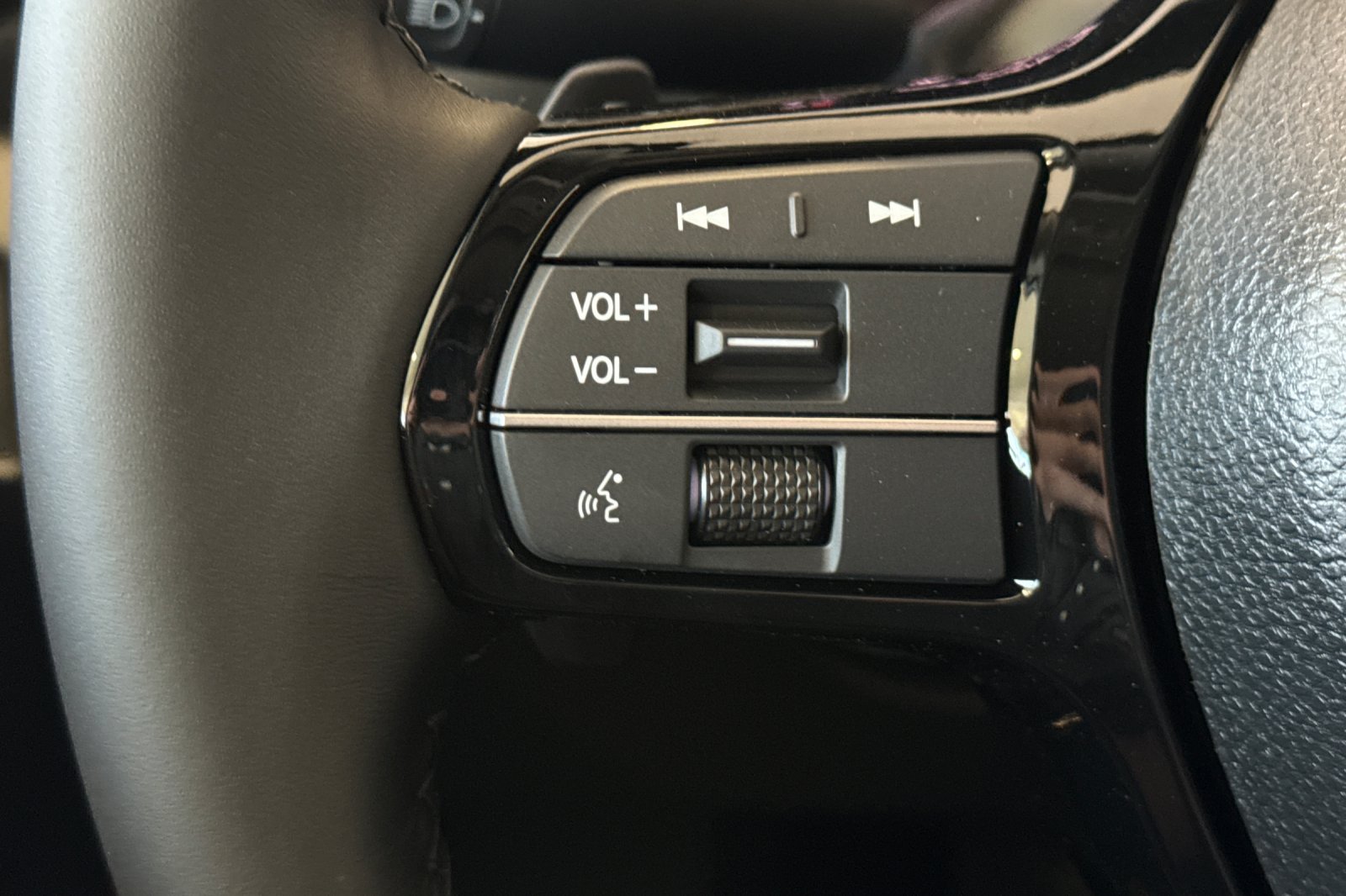 2026 Honda Passport photo 26