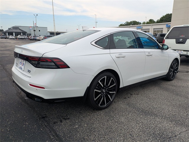 2025 Honda Accord Hybrid Touring photo 6