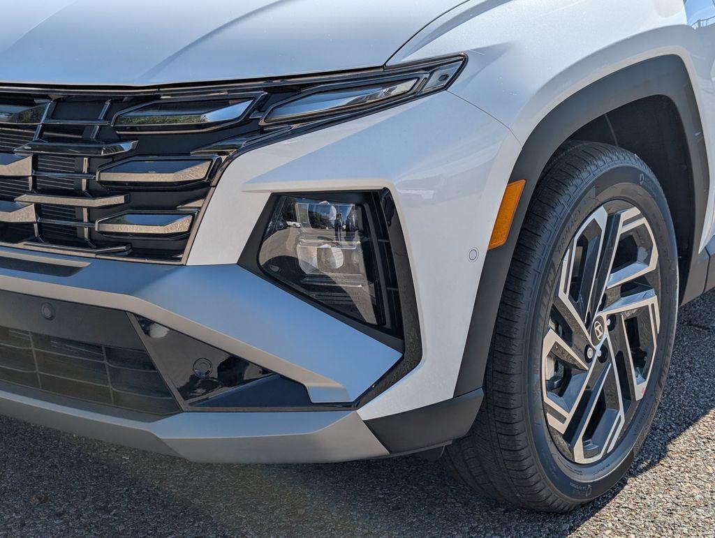 2025 Hyundai Tucson Limited photo 2