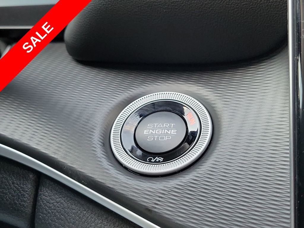2025 Jeep Grand Cherokee Laredo Altitude photo 37