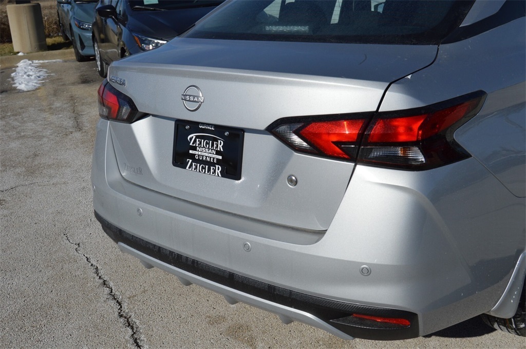 2025 Nissan Versa S photo 7