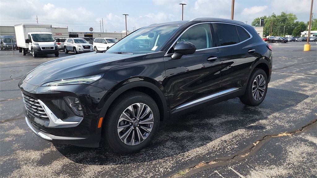 2025 Buick Envision Preferred photo 3