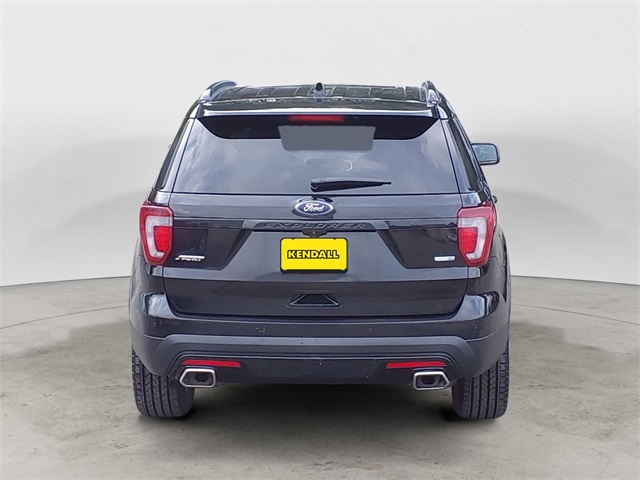 2016 Ford Explorer Sport photo 3