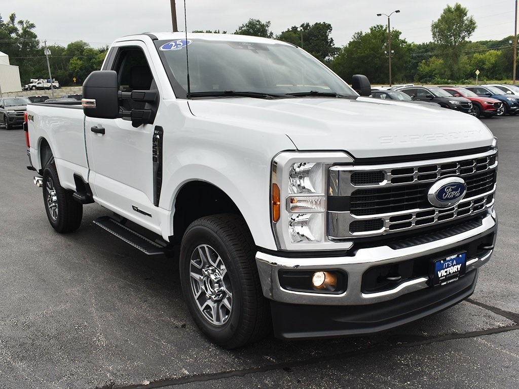 2025 Ford F-250 XLT photo 9