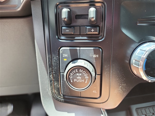 2025 Ford F-150 XLT photo 21