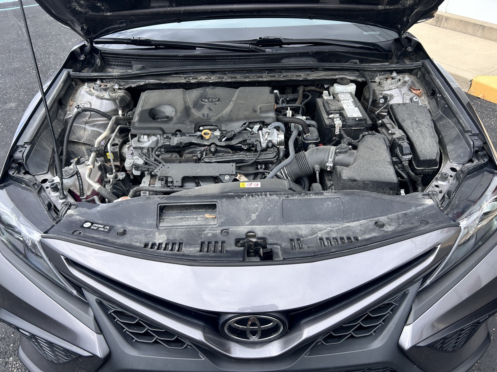 2022 Toyota Camry SE photo 3