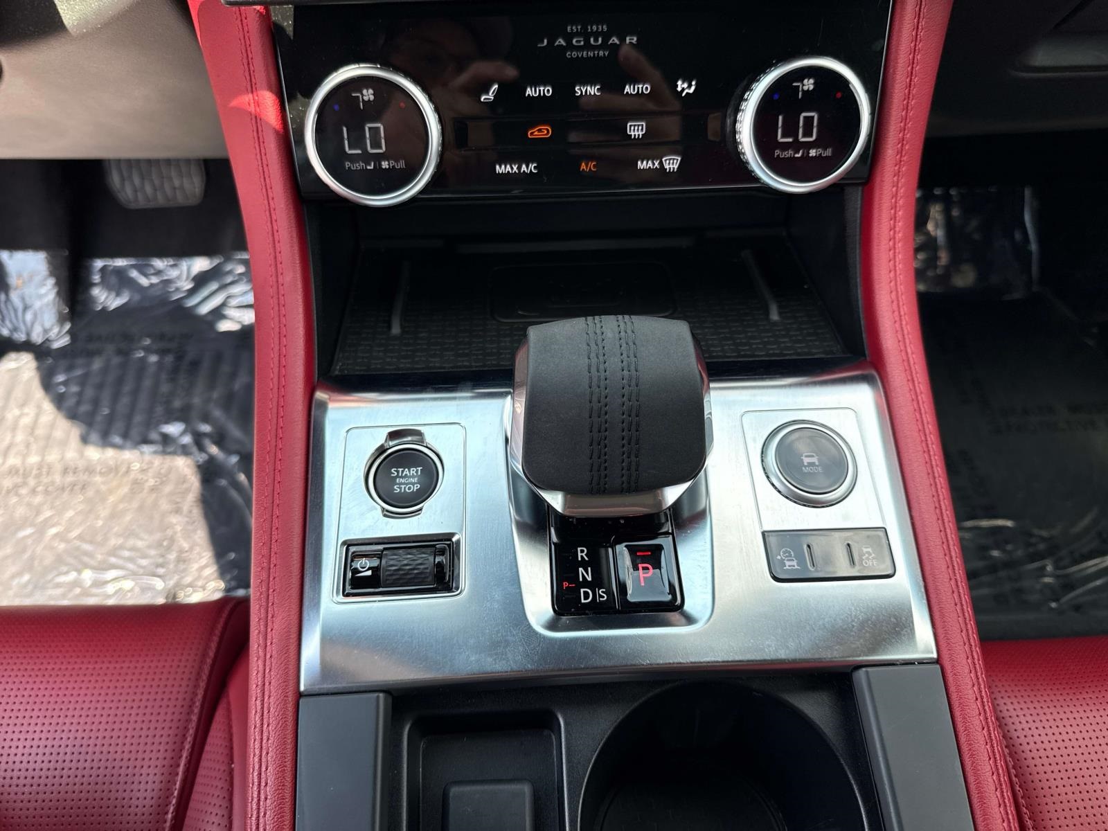 2025 Jaguar F-PACE P250 R-Dynamic S photo 27