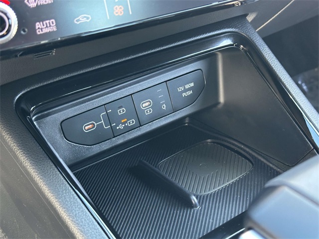 2025 Kia K5 GT-Line photo 21