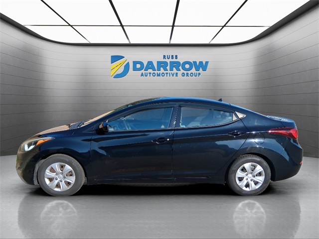 2016 Hyundai Elantra SE photo 2