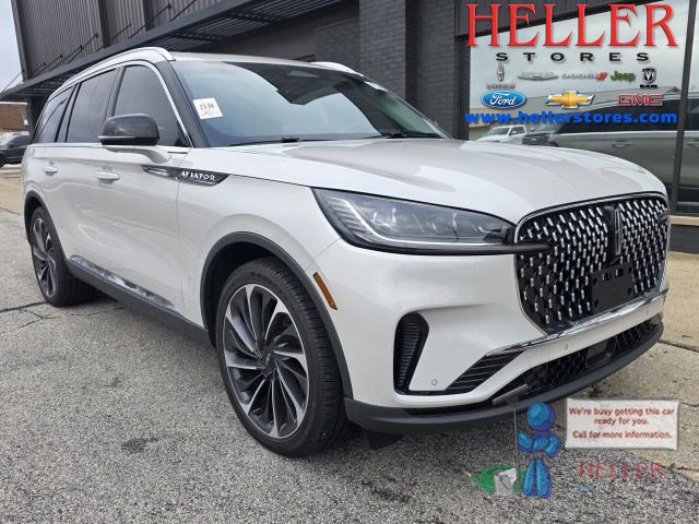 2025 Lincoln Aviator Reserve's photo