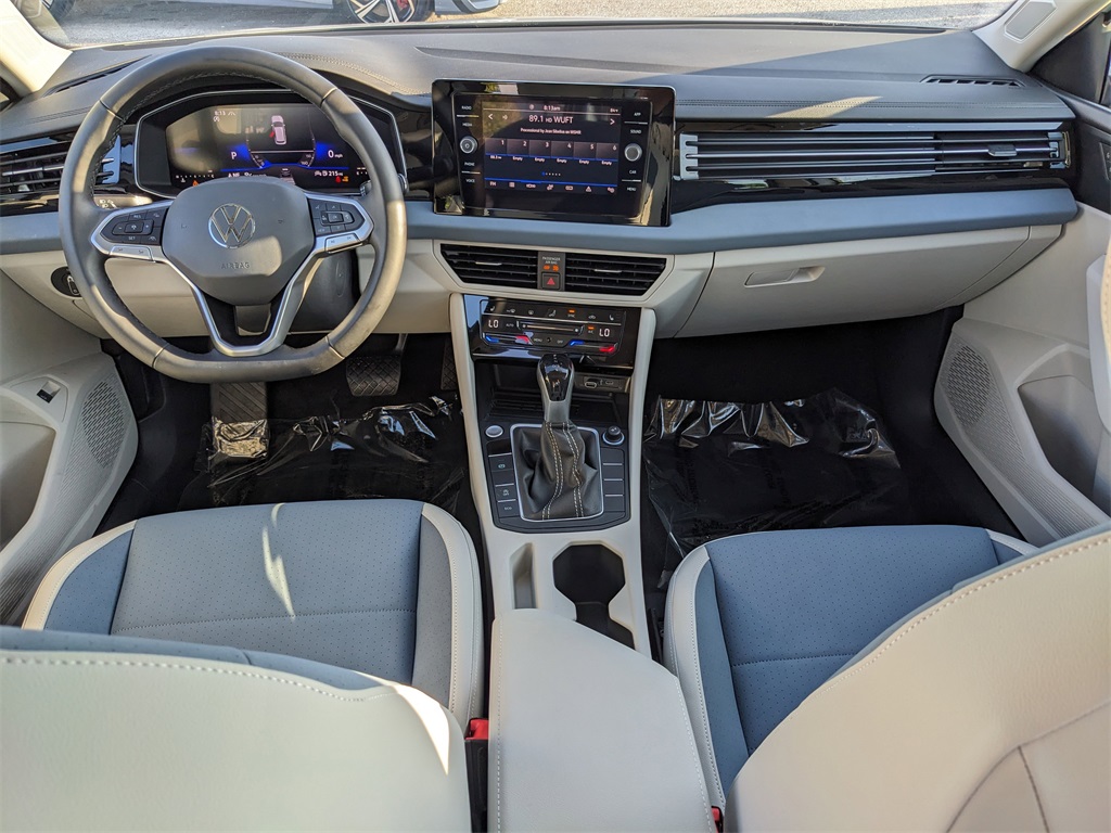 2025 Volkswagen Jetta 1.5T SE photo 13