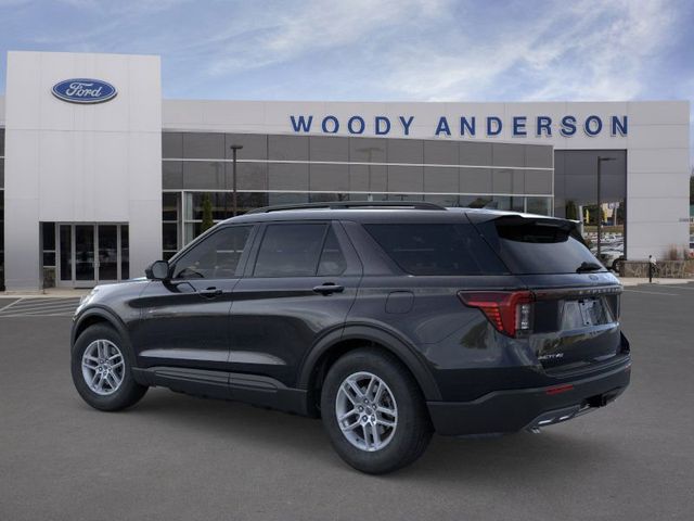 2026 Ford Explorer photo 3