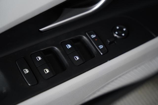 2025 Hyundai Elantra Hybrid Limited photo 23