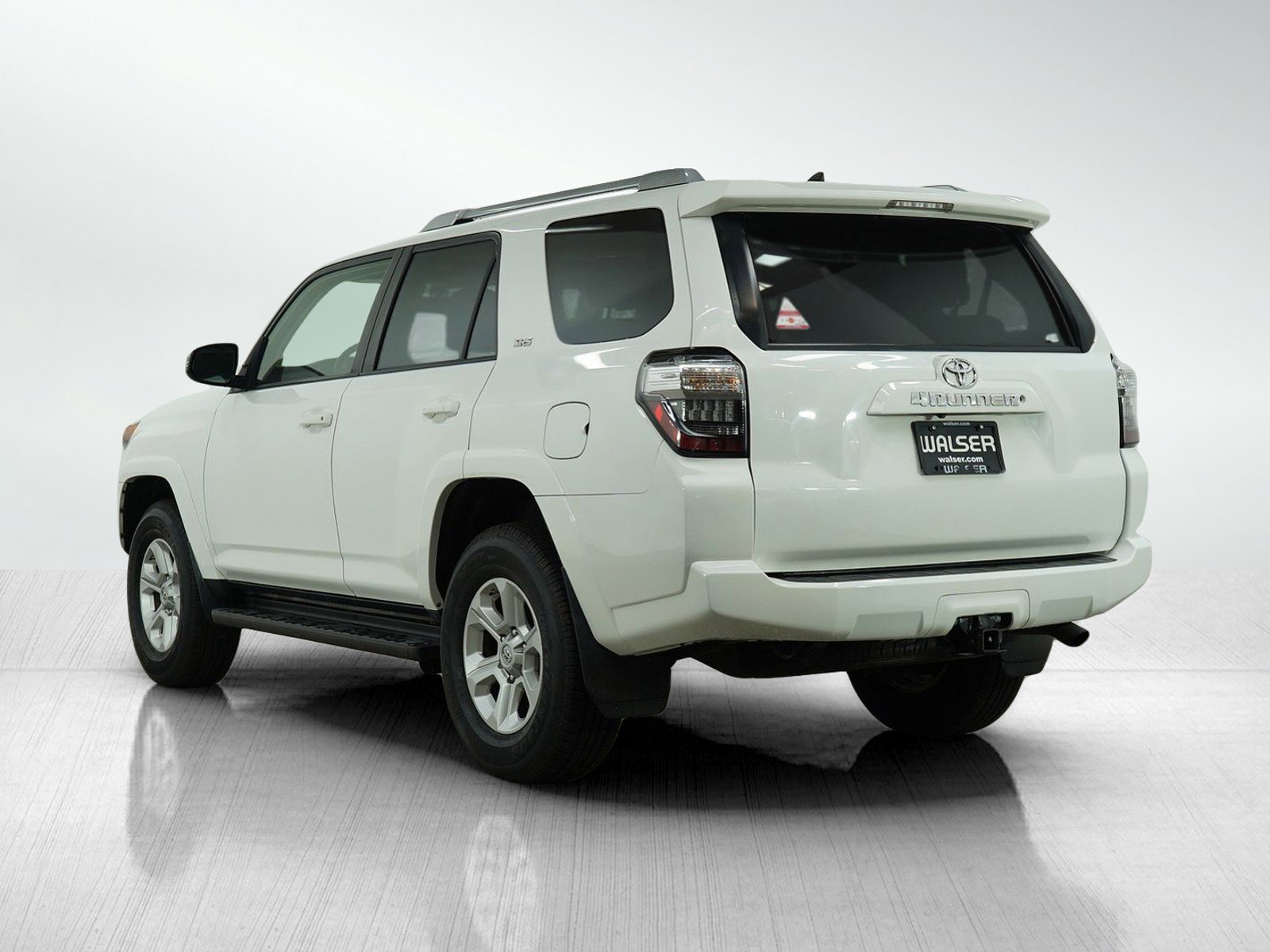 2015 Toyota 4Runner SR5 Premium photo 3