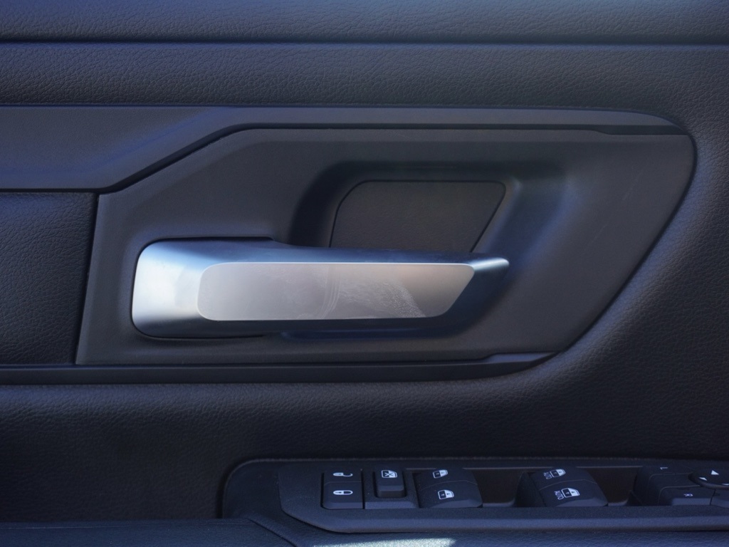 2026 Ram 1500 Warlock photo 12