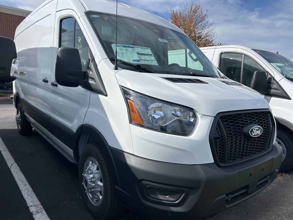 2026 Ford Transit photo 3