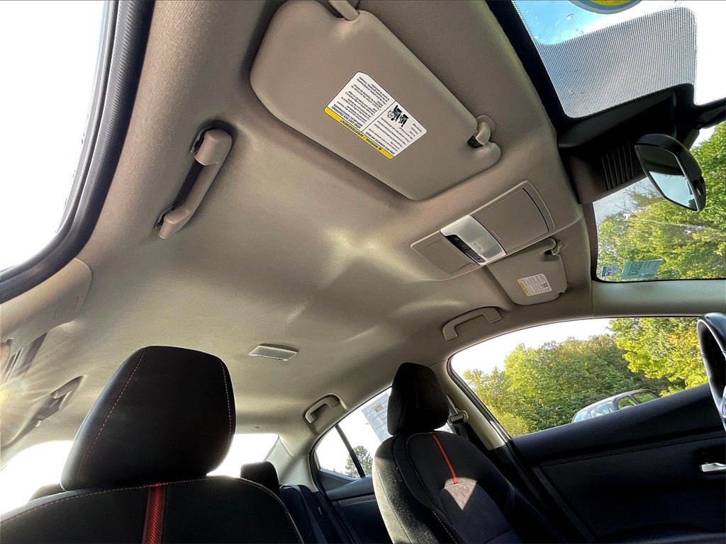 2022 Nissan Sentra SR photo 7