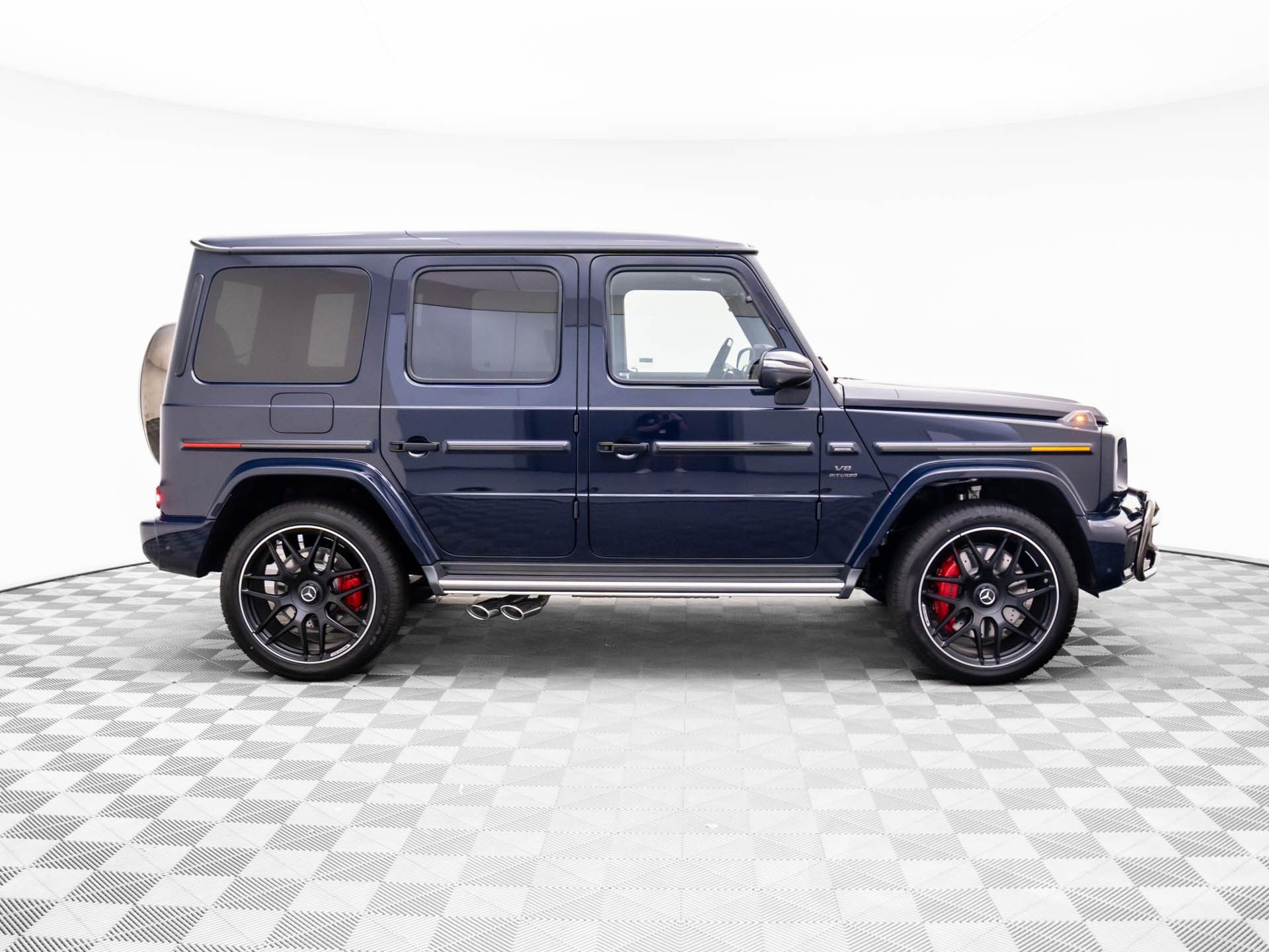 2025 Mercedes Benz G 63 AMG photo 4