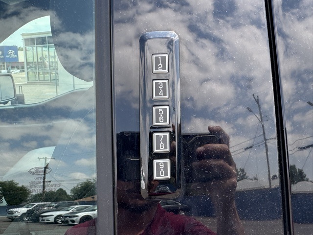 2024 Ford F-150 XLT photo 5