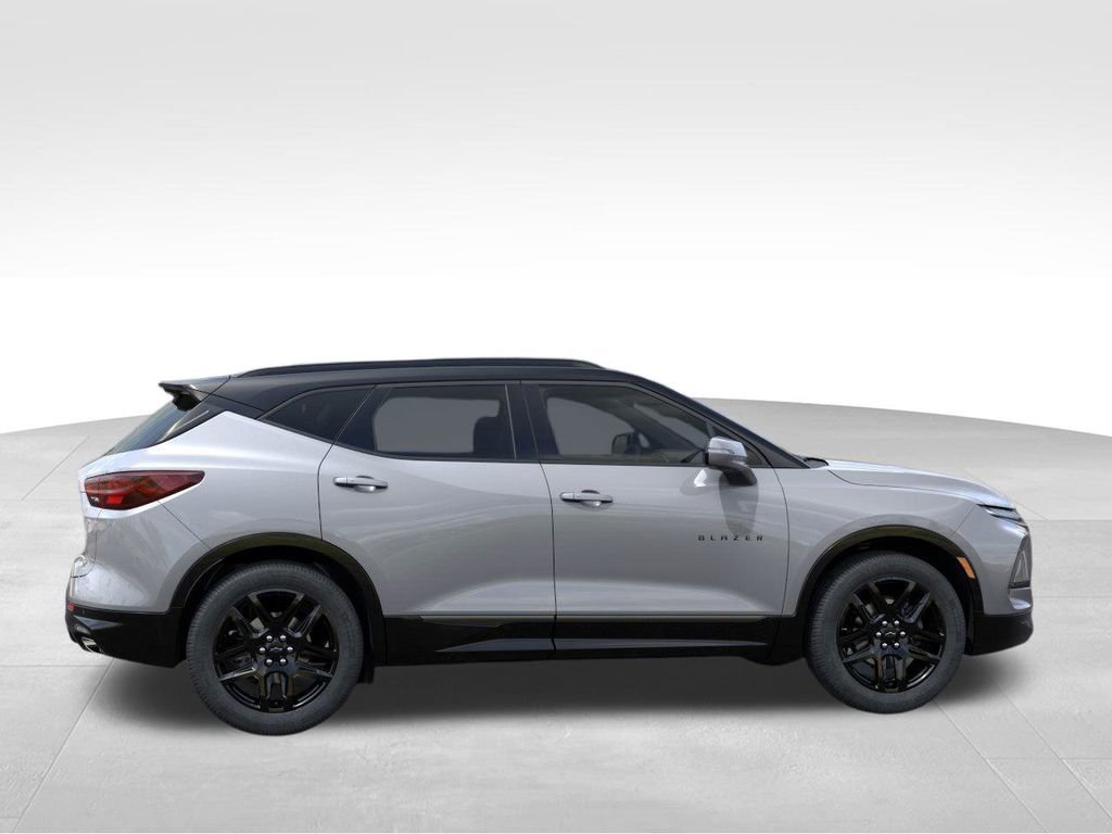 2025 Chevrolet Blazer RS photo 5
