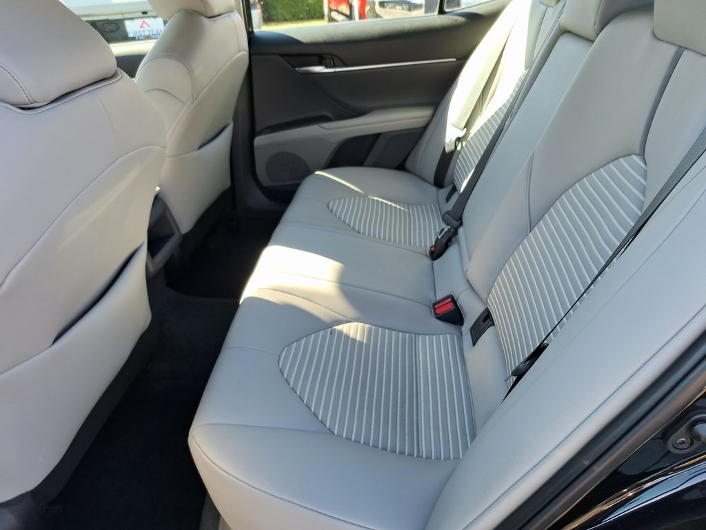 2022 Toyota Camry SE photo 26