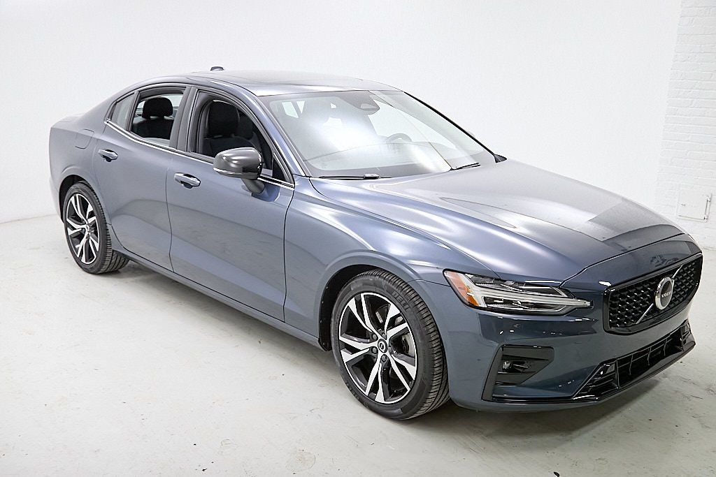 2024 VOLVO S60 - Image 3