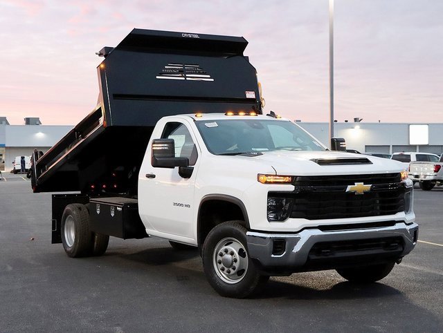 2025 Chevrolet Silverado 3500HD Work Truck's photo