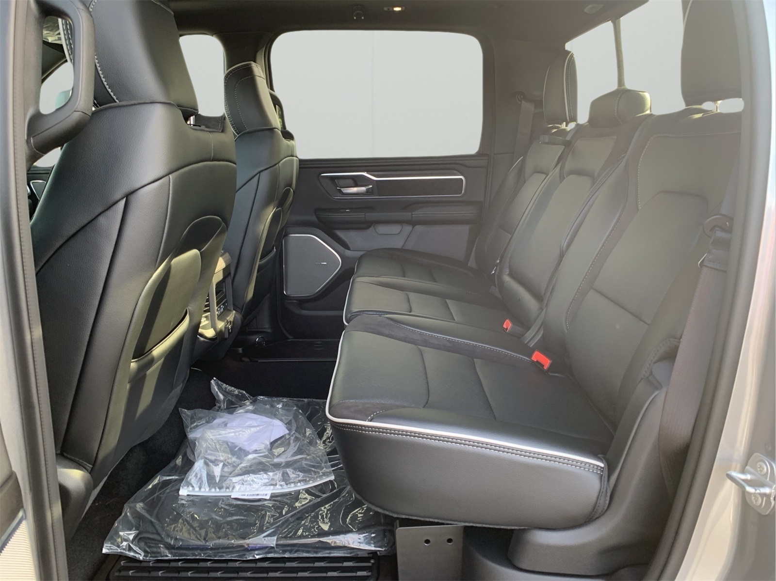2026 Ram 1500 Laramie photo 22