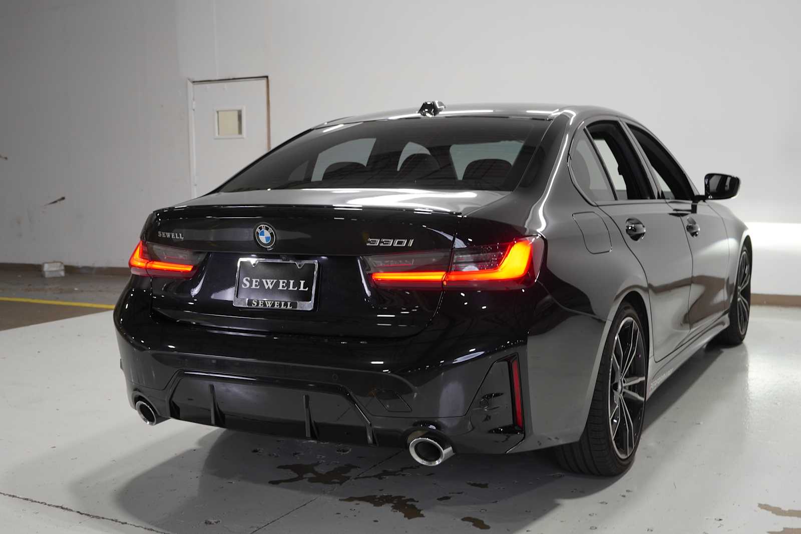 2023 Bmw 330i photo 4
