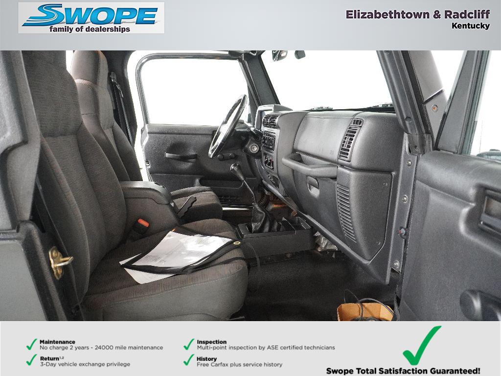 2005 Jeep Wrangler Rubicon photo 13