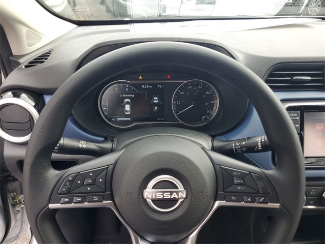 2025 Nissan Versa SV photo 13