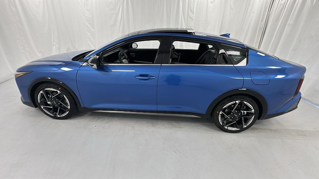 2025 Kia K4 GT-Line photo 6