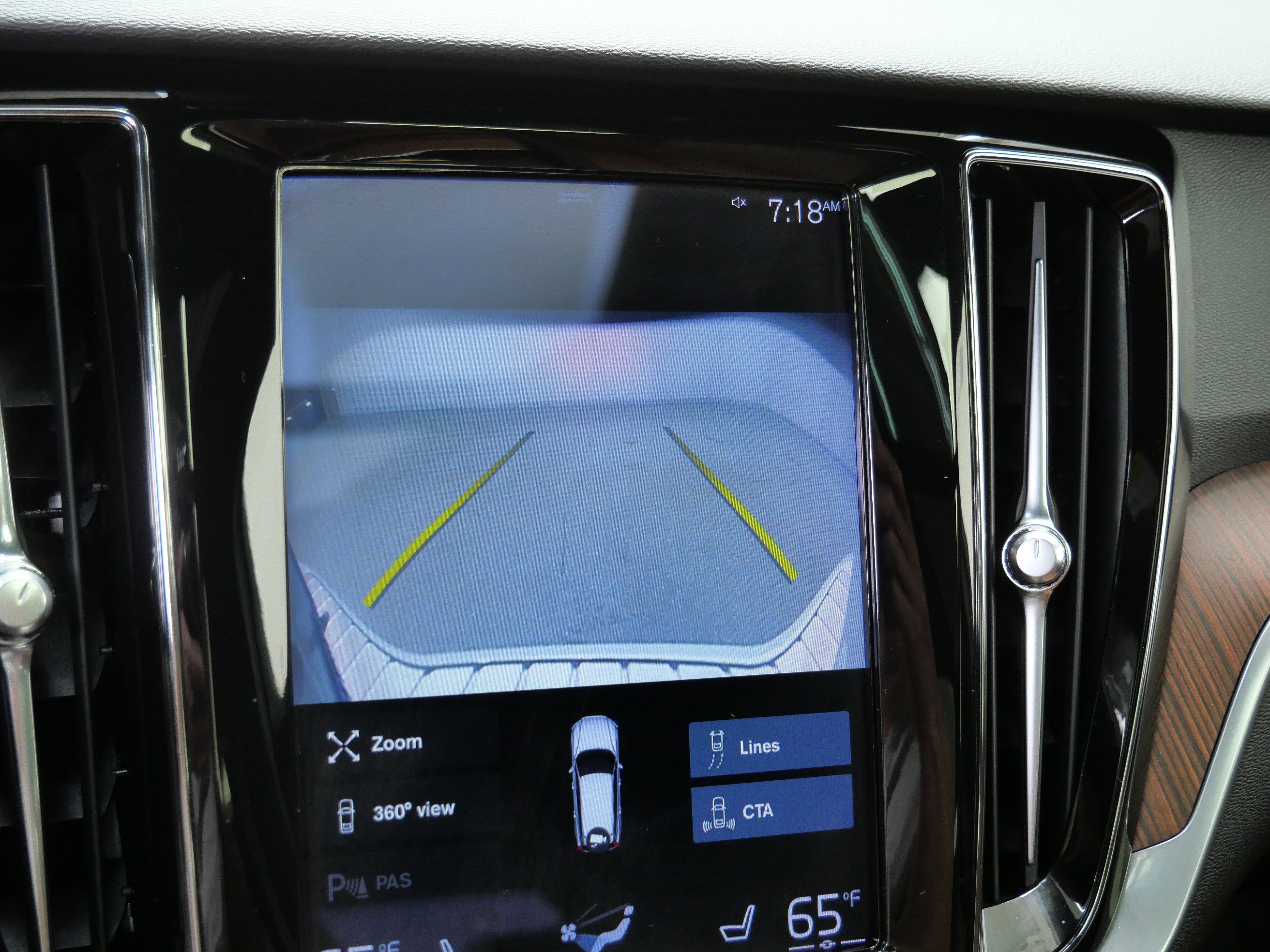 2022 Volvo V60 Cross Country T5 AWD photo 22