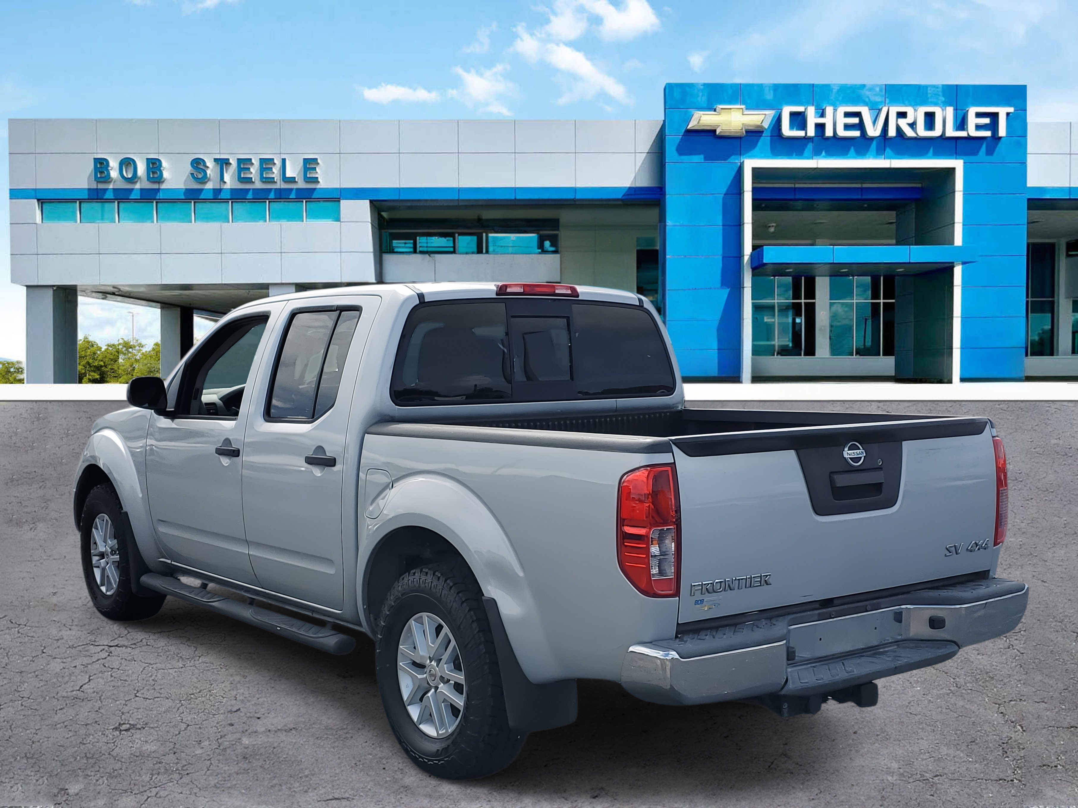 2017 Nissan Frontier SV photo 3