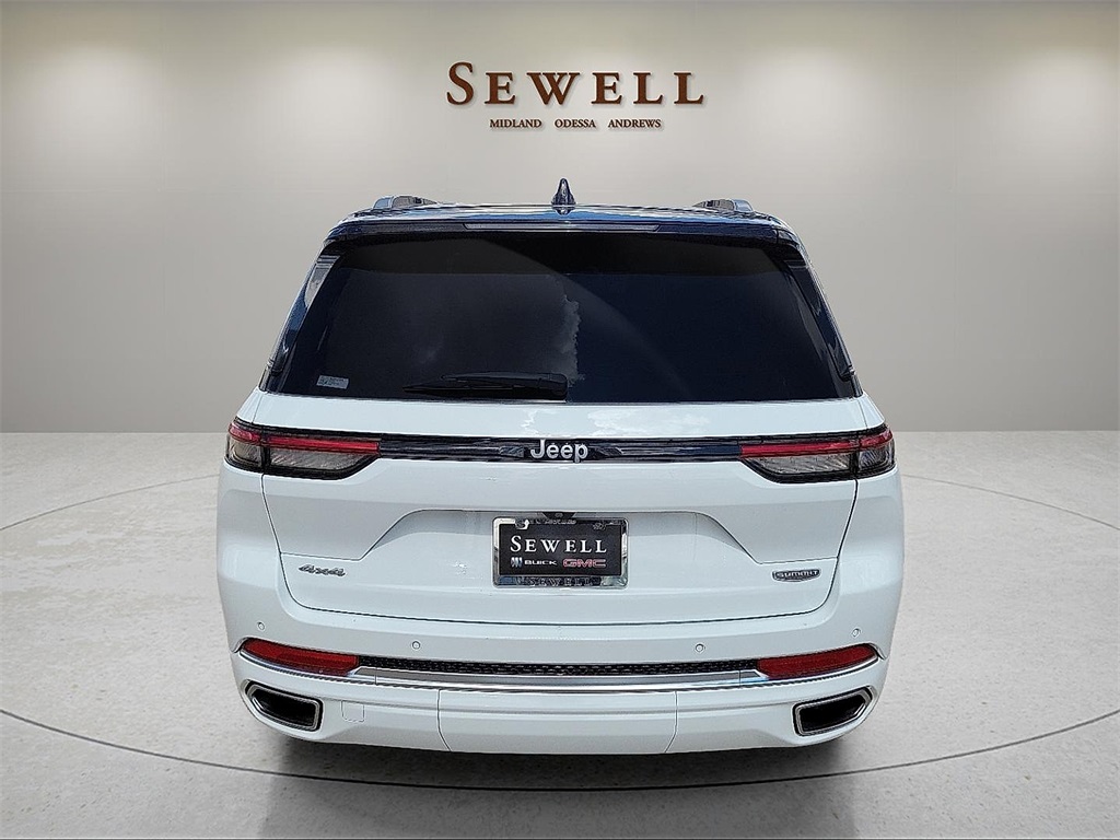 2023 Jeep Grand Cherokee Summit Reserve photo 4