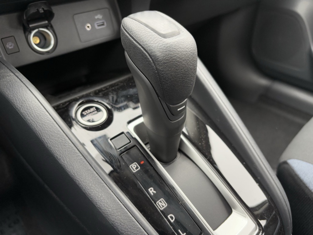 2025 Nissan Versa SV photo 10
