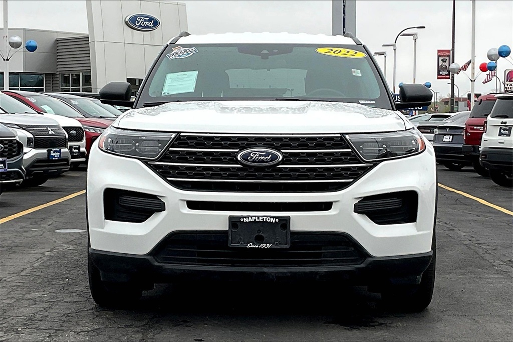 2022 Ford Explorer XLT photo 2