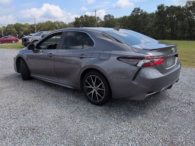2023 Toyota Camry SE photo 6