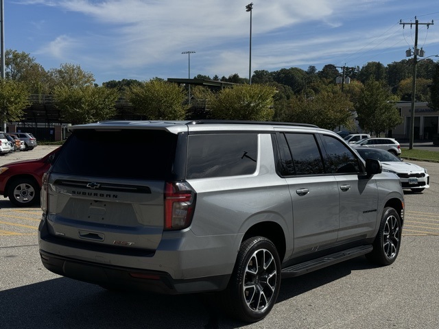 2024 Chevrolet Suburban RST photo 5