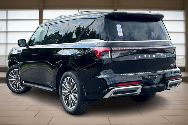 2026 Infiniti QX80 Luxe photo 6
