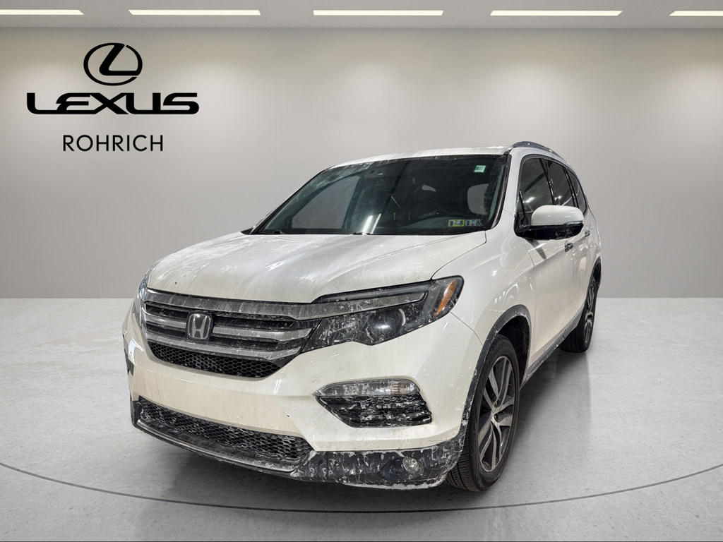 2017 Honda Pilot Elite's photo