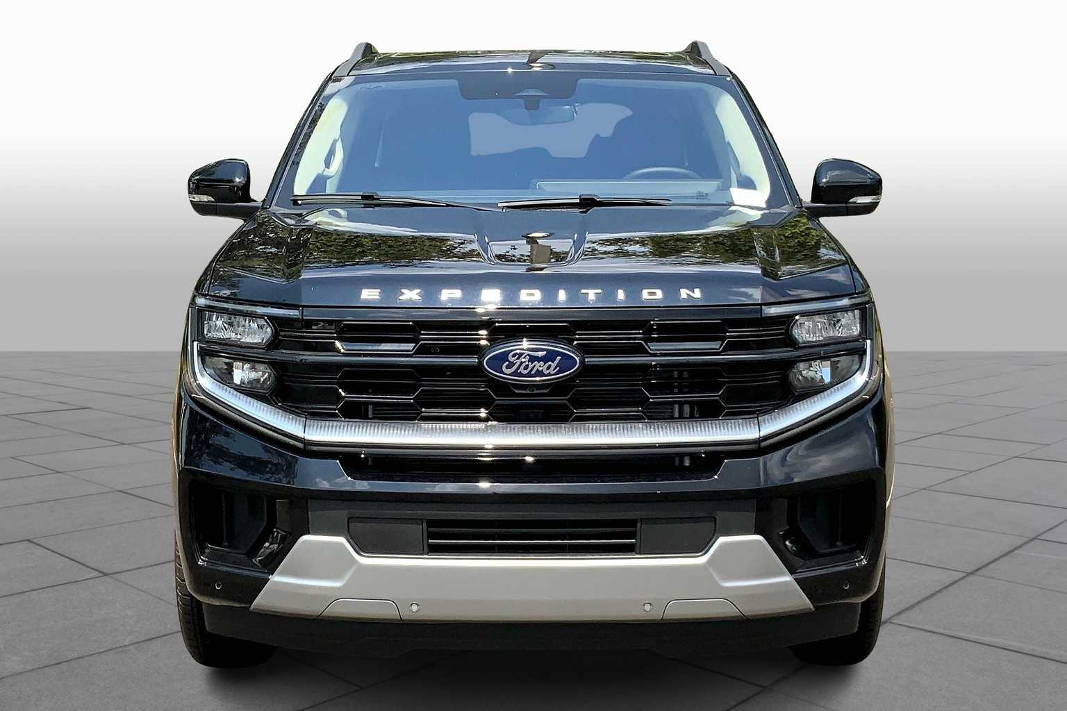 2025 Ford Expedition Platinum MAX EL photo 3