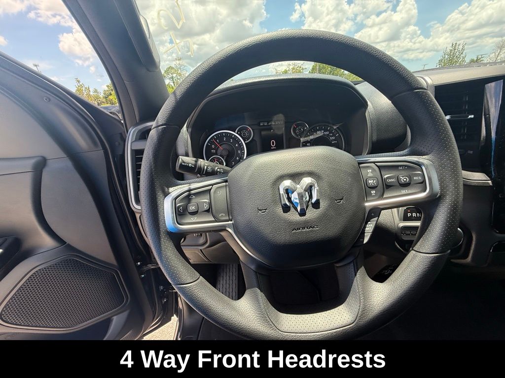 2025 Ram 1500 Tradesman photo 16